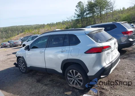 2022 Toyota Corolla Cross Xle z USA, uszkodzony, nr VIN 7MUEAAAG2NV026579